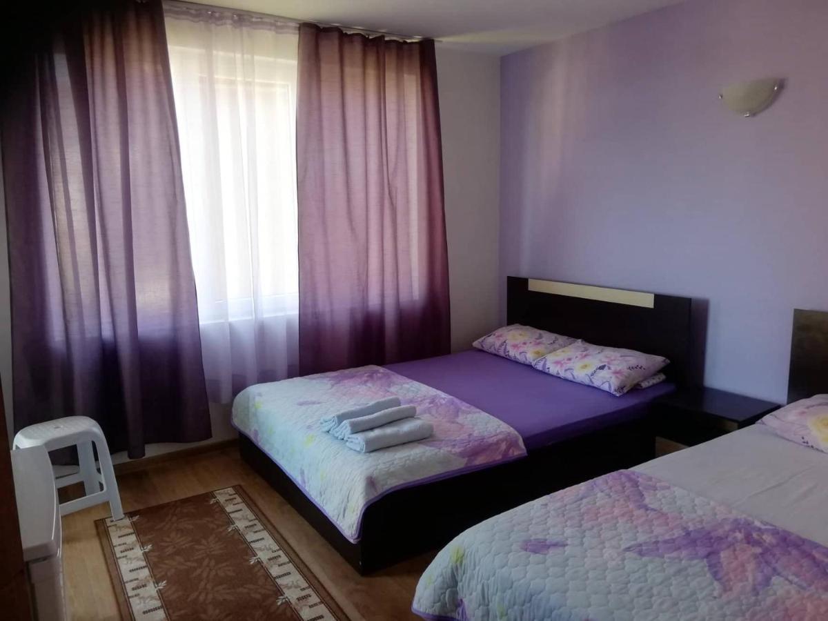 Къща За Гости "Пердика" Hotell Obzor Exteriör bild