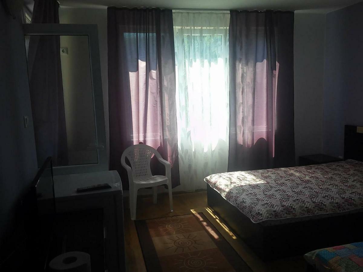 Къща За Гости "Пердика" Hotell Obzor Exteriör bild