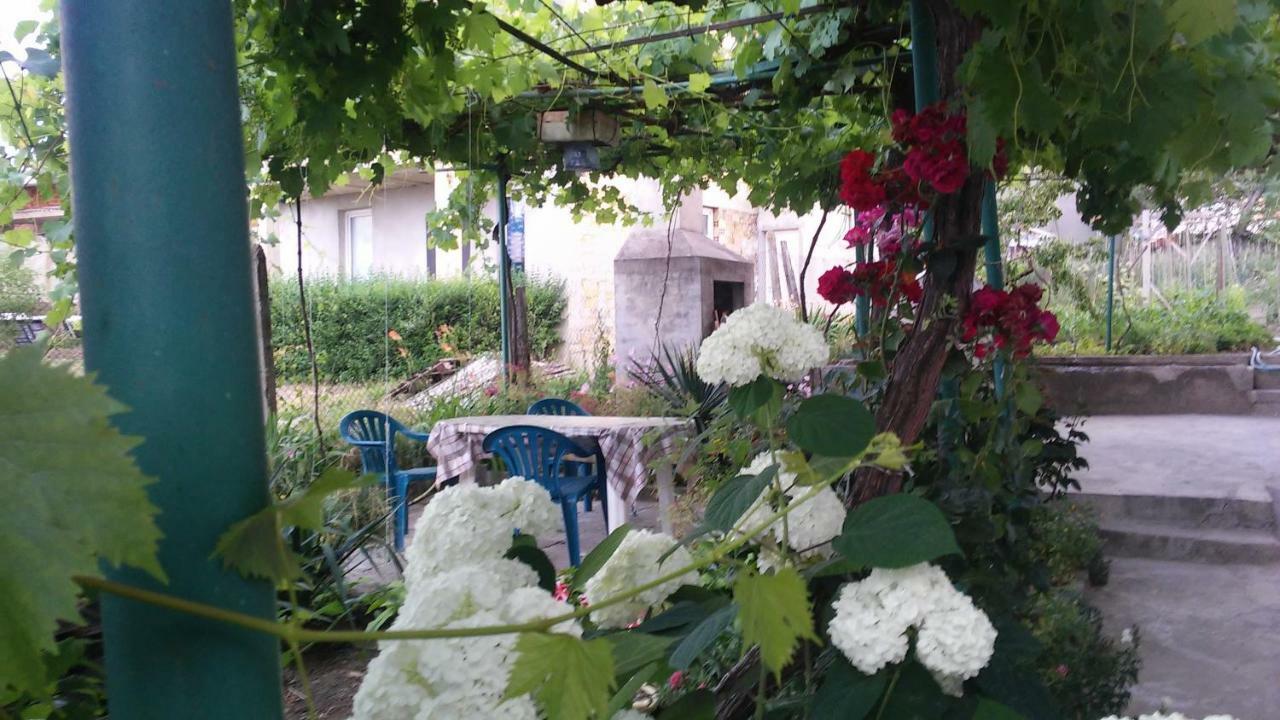 Къща За Гости "Пердика" Hotell Obzor Exteriör bild