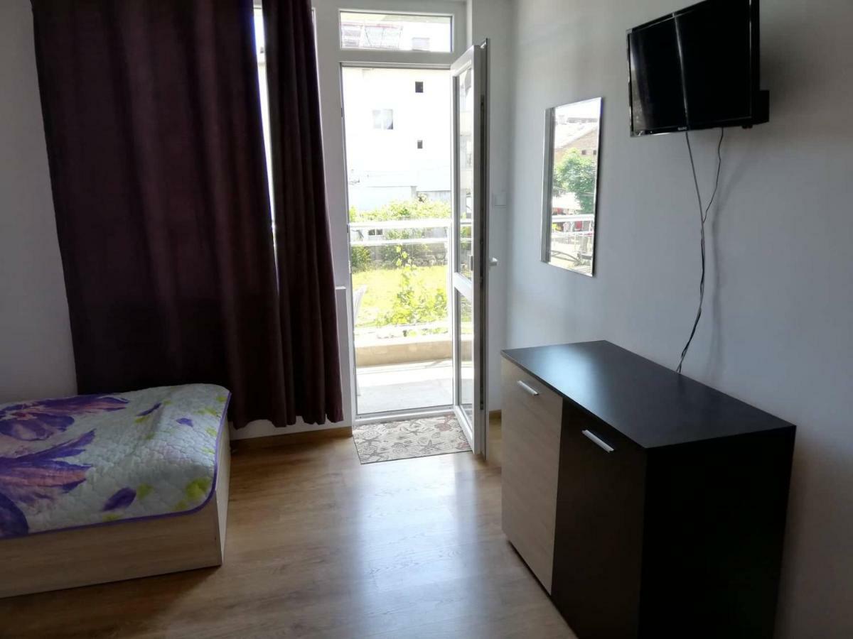 Къща За Гости "Пердика" Hotell Obzor Exteriör bild