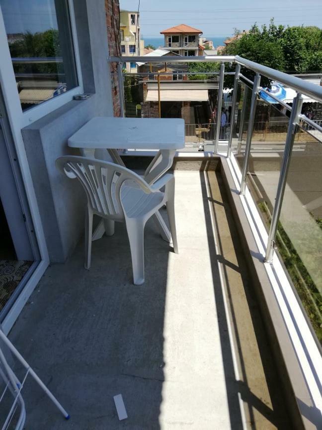 Къща За Гости "Пердика" Hotell Obzor Exteriör bild